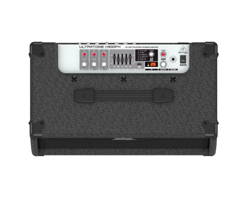 Behringer K900FX Клавишный комбоусилитель, 90 Вт., 12"