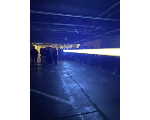 Clay Paky Skylos Вращающаяся голова BEAM, IP 66, 300 Вт.