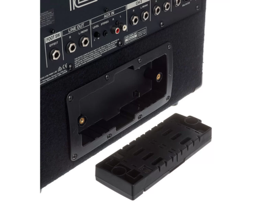 Roland KC-220 Клавишный портативный комбо-усилитель, 30 Вт., 2x6,5"