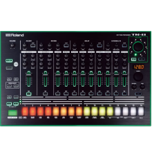 Roland TR-8 Драм-машина